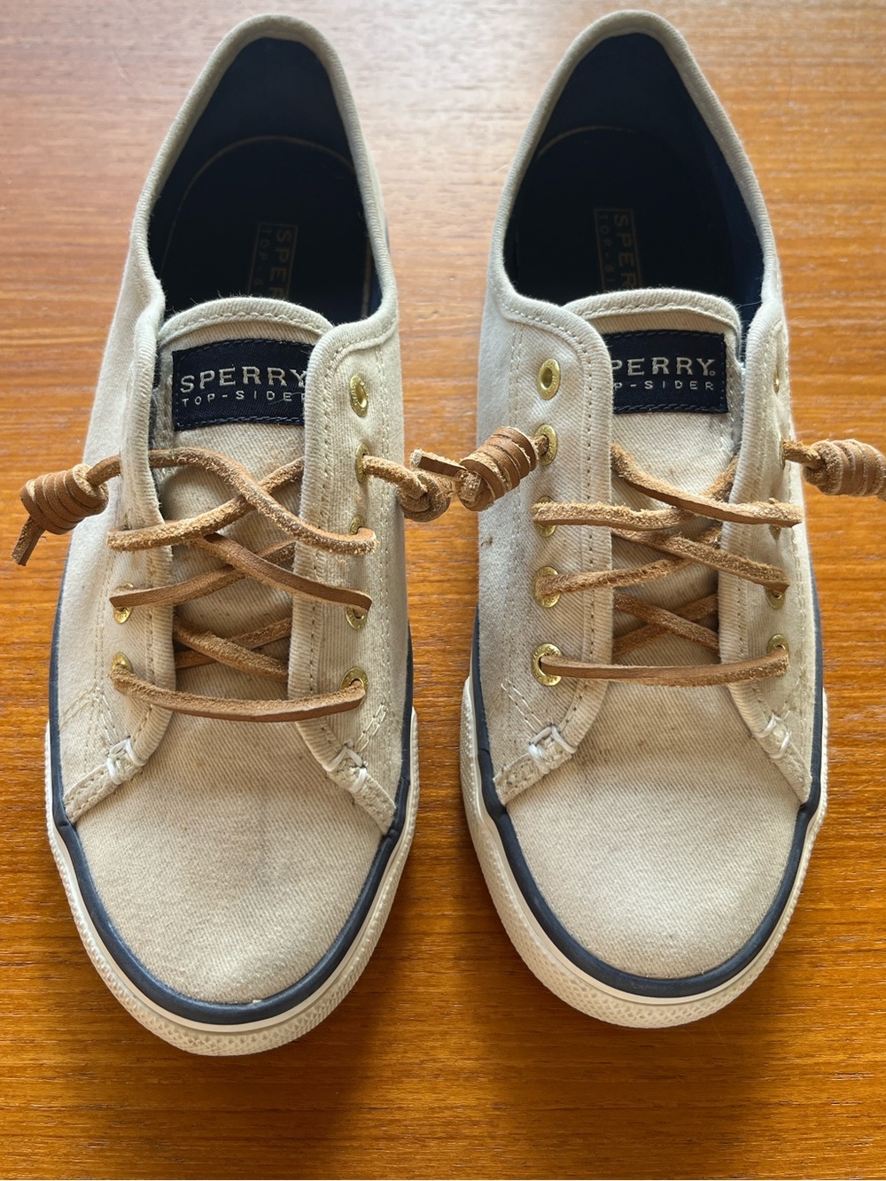 Sperry’s Canvas Shoes Size 6M